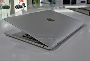 Laptop Apple MacBook Pro 2020 8GB Intel Core I5 SSD 256GB