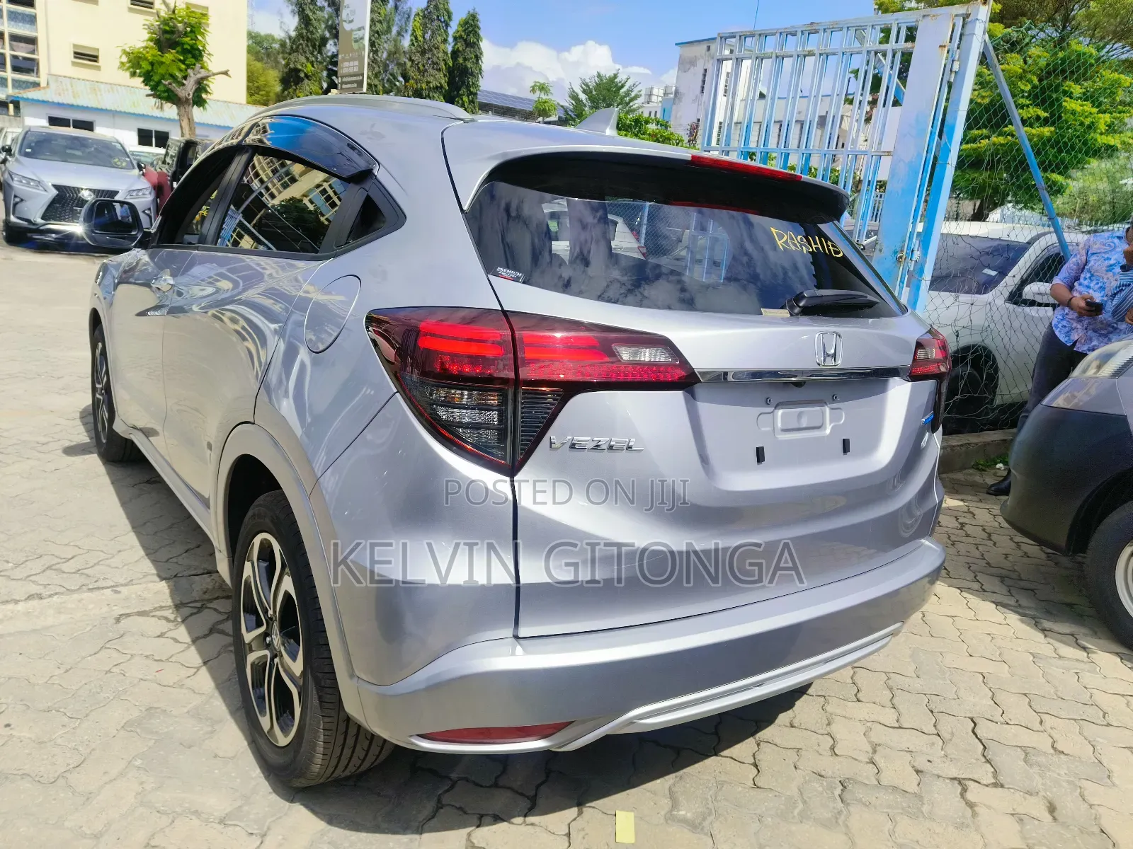 Honda Vezel 2017 Silver