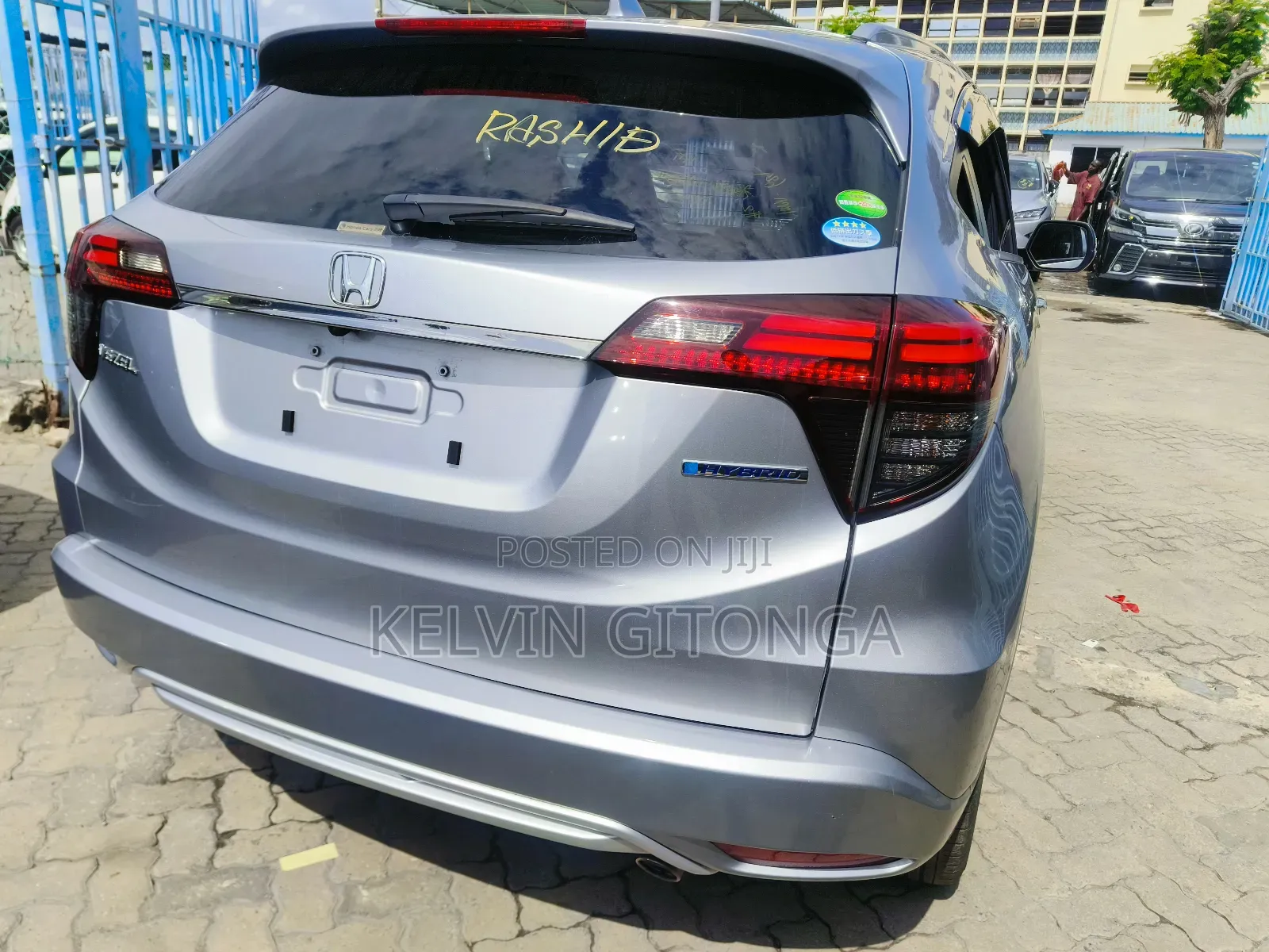 Honda Vezel 2017 Silver