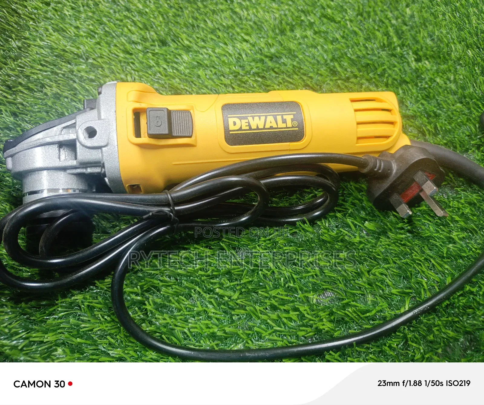 Dewalt Angle Grinder/ 4 Dewalt Angle Grinder