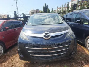 Mazda Biante 2017 Blue