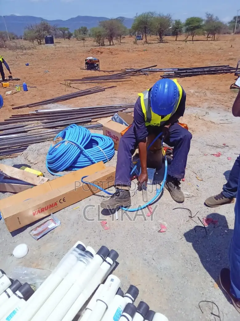 Solar-Powered Borehole Submersible Pumps-Plus Installation