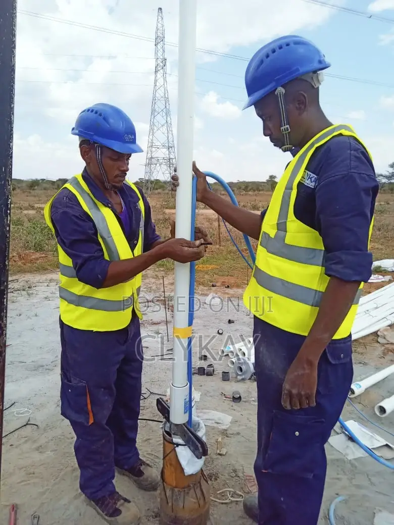 Solar-Powered Borehole Submersible Pumps-Plus Installation