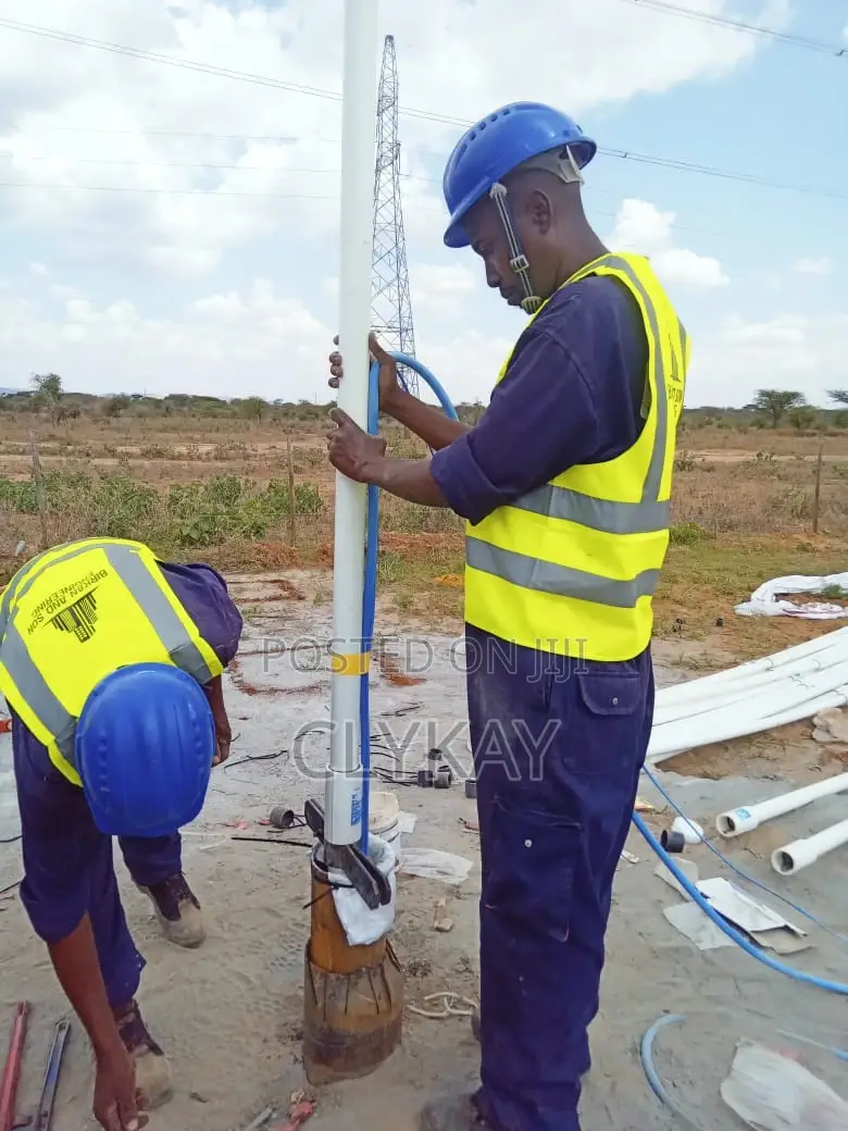 Solar-Powered Borehole Submersible Pumps-Plus Installation