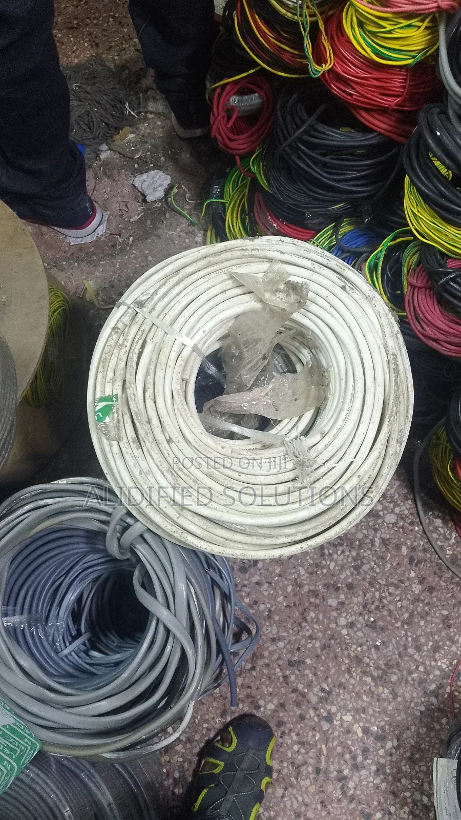 4core Flex Cable <>450 Per Meter