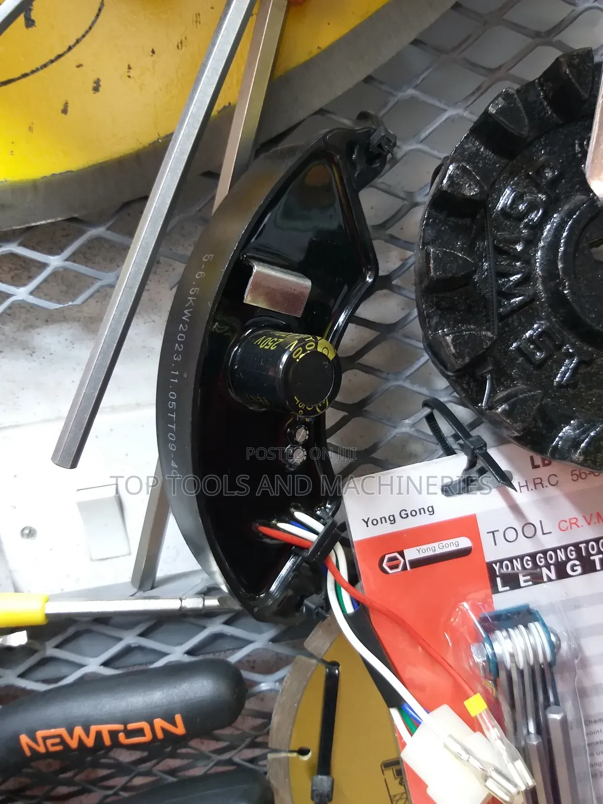 Automatic Voltage Regulator (AVR) 1phase Gasoline Generator