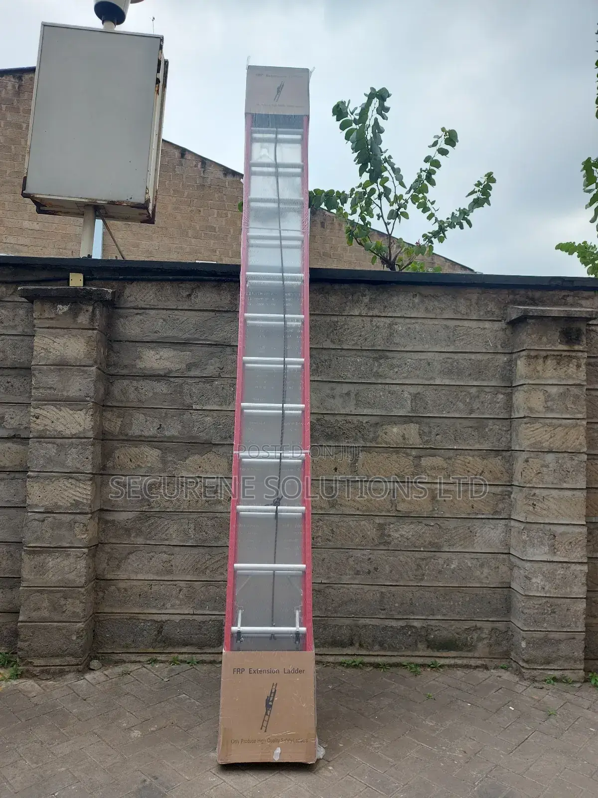 2 by 14trends Fibreglass Double Extension Ladders