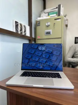 Laptop Apple MacBook Pro 2016 16GB Apple M1 Pro SSD 1T