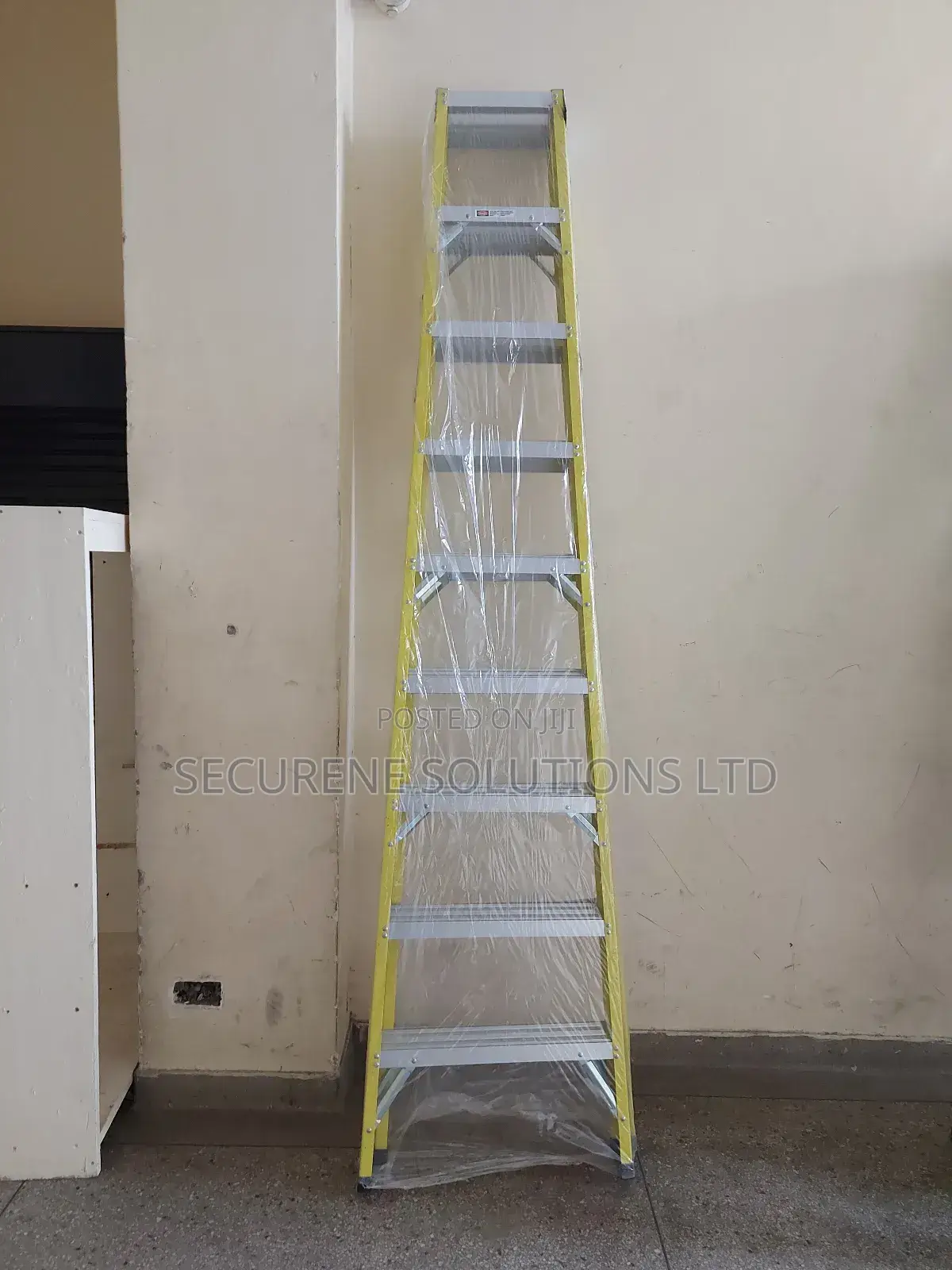 9ft/9steps/2.7m Fibreglass Double Sided a Type Ladders