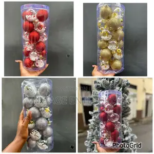 *24pcs Christmas Balls With White Pebbles*