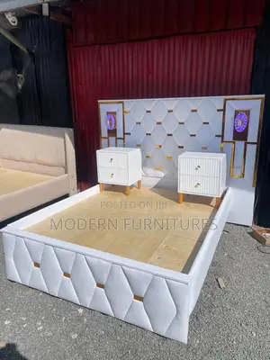 Leather White 5by6 Bed