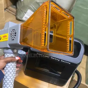 Easy Operation 50w Handheld Portable Fiber Laser Machine