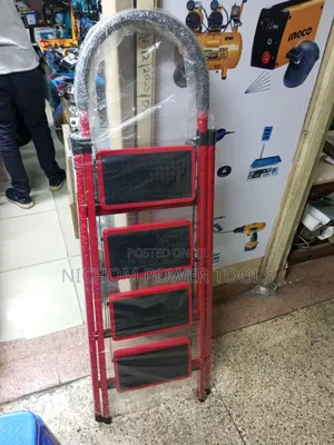 Strong and Durable 4step Ladder/4 Step Steel Foldable Ladder