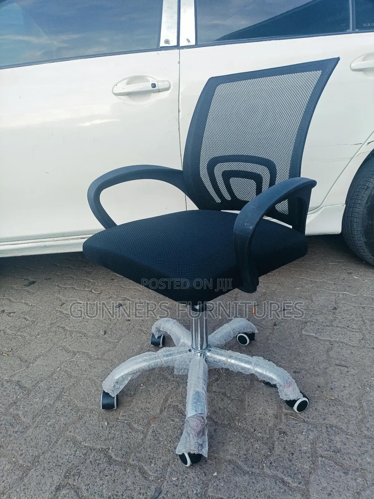 Low Back Office Chair.