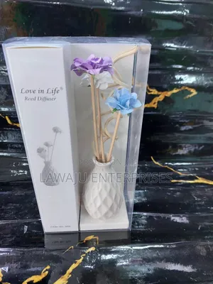White Ceramic Vase Reed Diffuser