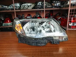 Subaru Forester SH5 Nonzenon RHS Headlight With Bulbs