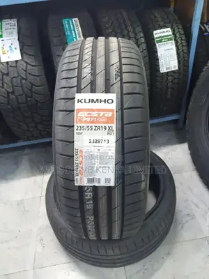 235/55r19 Kumho Tire