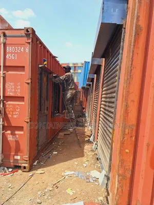 40ft Shipping Container Fabrication to an Office 1st Stage