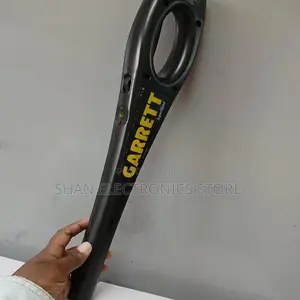 Octopus Garrett Superwand Metal Detector