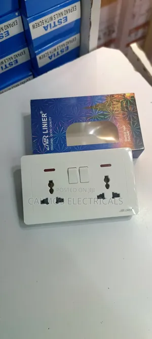 Twin Sockets Universal