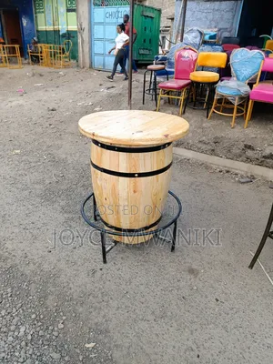 Barrel High Bar Table, Plain 