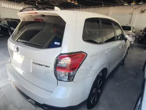 Subaru Forester 2018 White