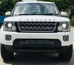 Land Rover Discovery 2017 White