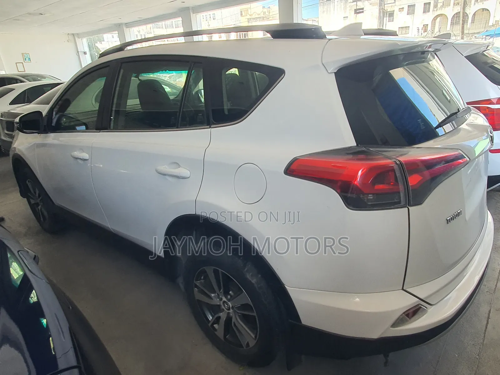 Toyota RAV4 2017 White