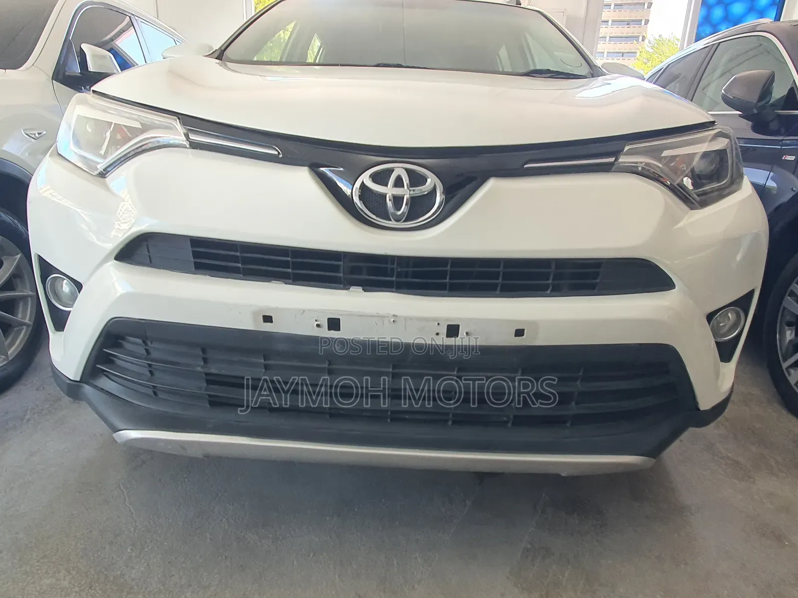Toyota RAV4 2017 White