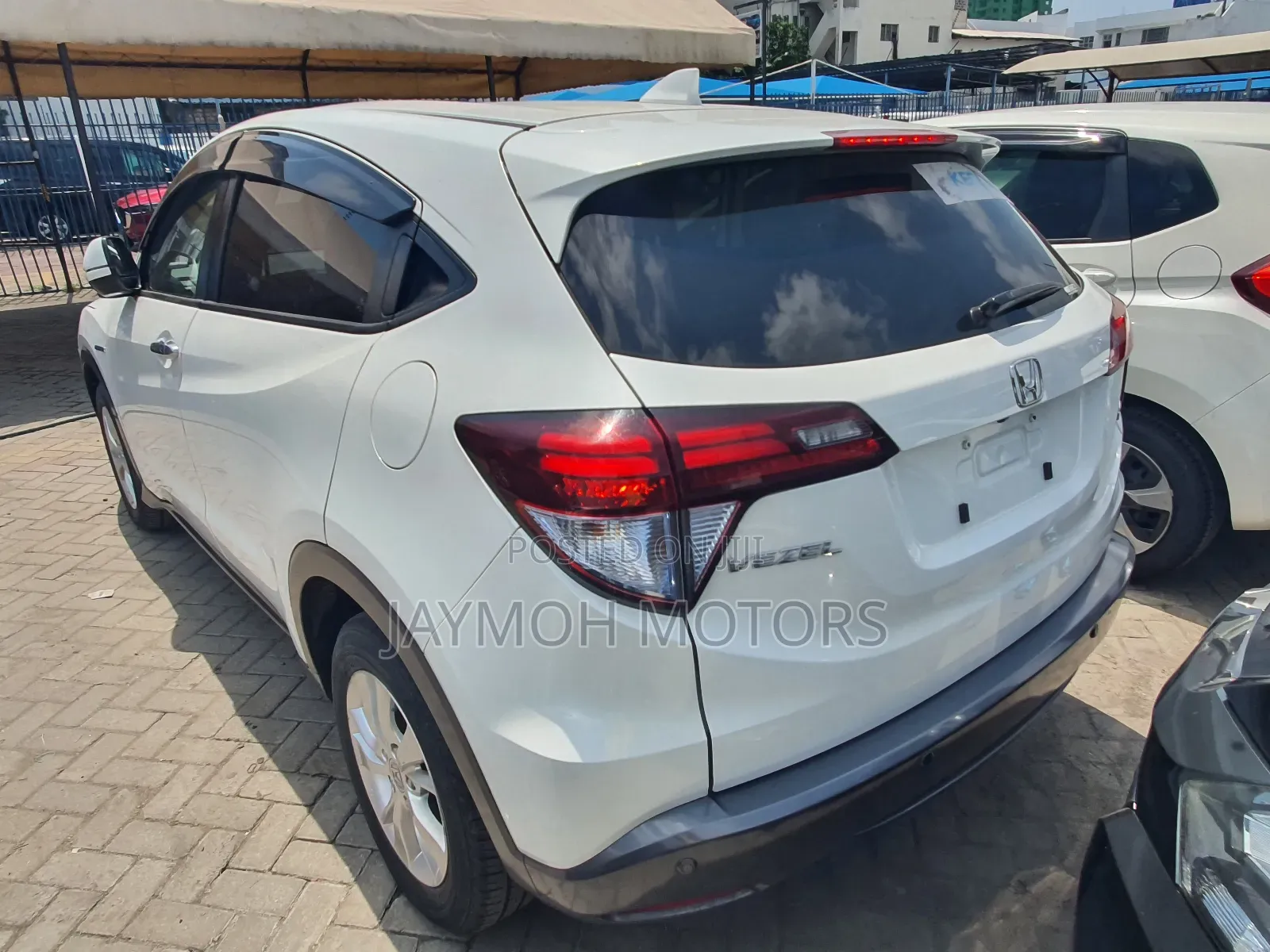 Honda Vezel 2017 White