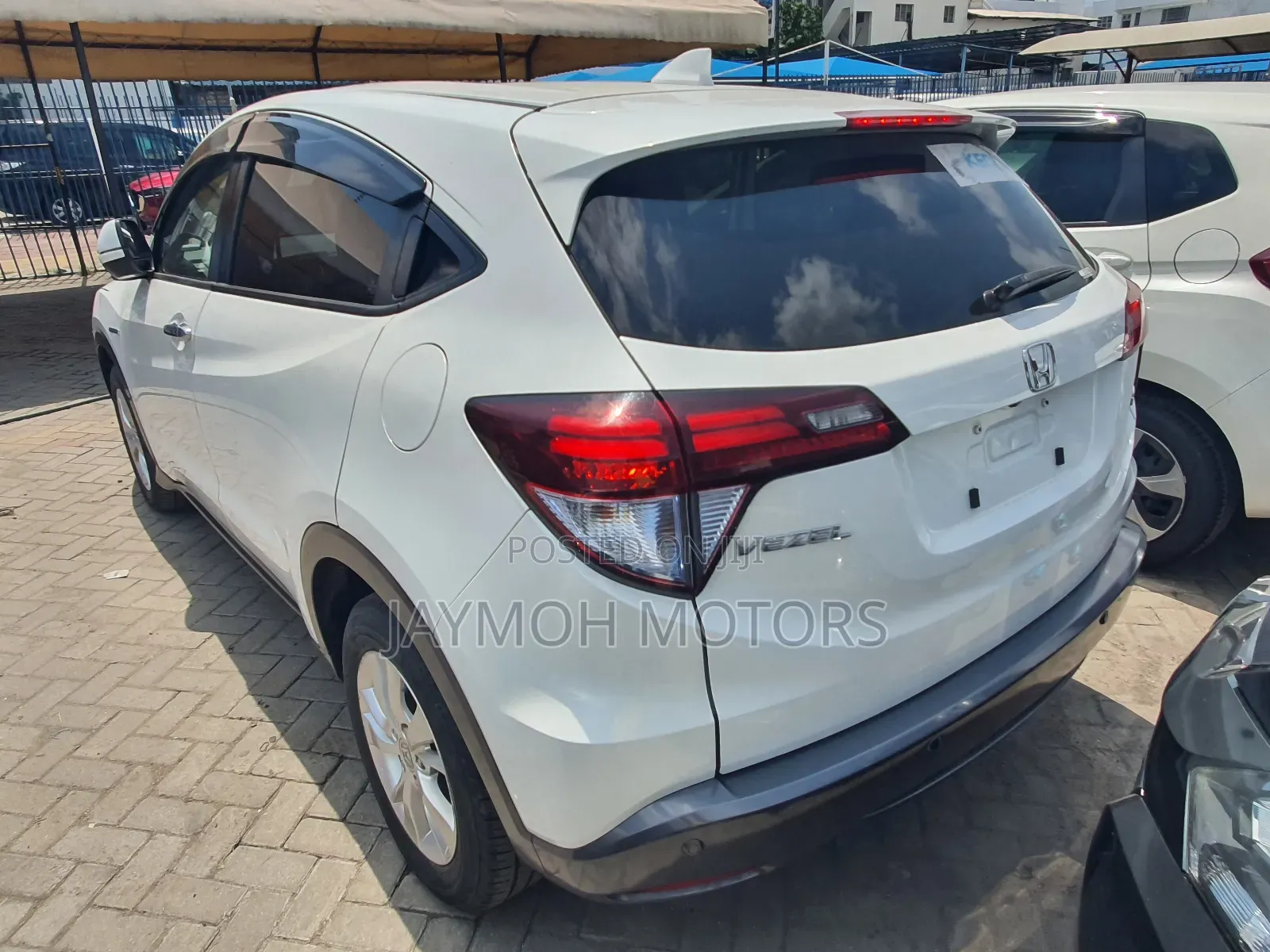 Honda Vezel 2017 White