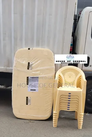 8 PCS Cream Kenpoly Plastic Chair, 1 Plastic Table