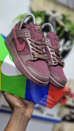
Sb Dunk City of Love