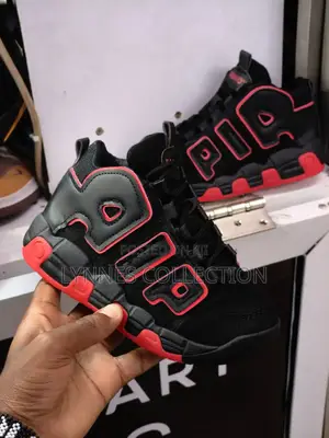 Nike Air Barrage Kids: Kids Shoes