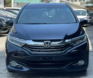 Honda Fit Shuttle 2017 Gray