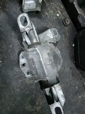Mazda Demio Axela Engine Mounting