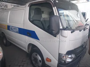 Toyota Dyna Van