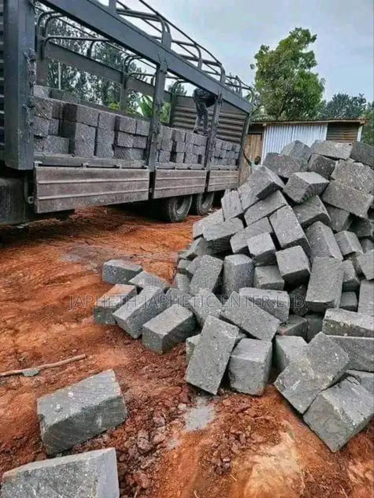 Grey Stones ¢ Ndarugo Stones,