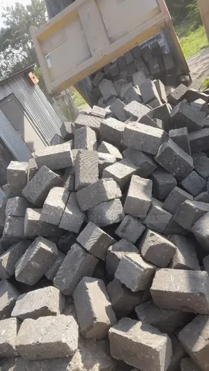 Grey Stones ¢ Ndarugo Stones,