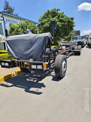 New Isuzu EcoMax 2815 2023