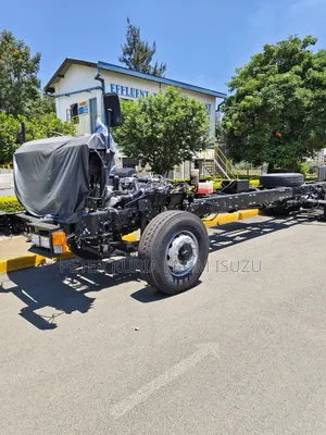 New Isuzu EcoMax 2815 2023