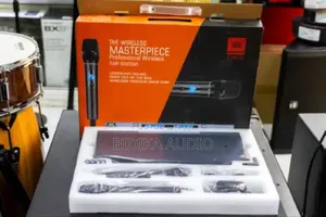 JBL KMC 8 Professional Wireless (UHF System) Microphone