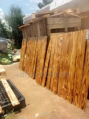 Rustic Pallets Stripes