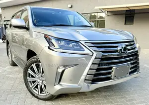 Lexus LX 570 AWD 2017 Gold