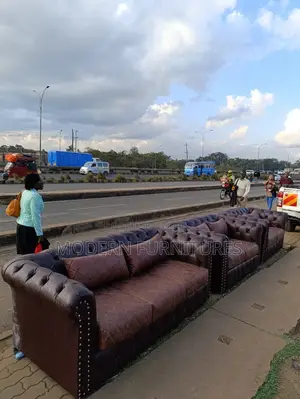 Luxurious Brown 7 Seater Chesterfield Sofa