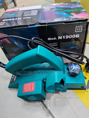 Durable Makita Planer 680 Watts