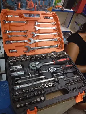 82 Piece Tools Set