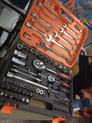 82 Piece Tools Set