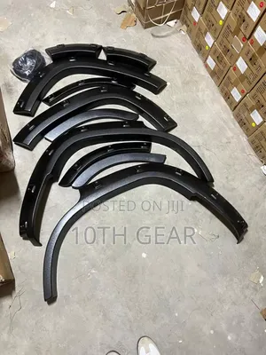 Land Cruiser 200 Series Fender Flares, V8 Wheel Arches