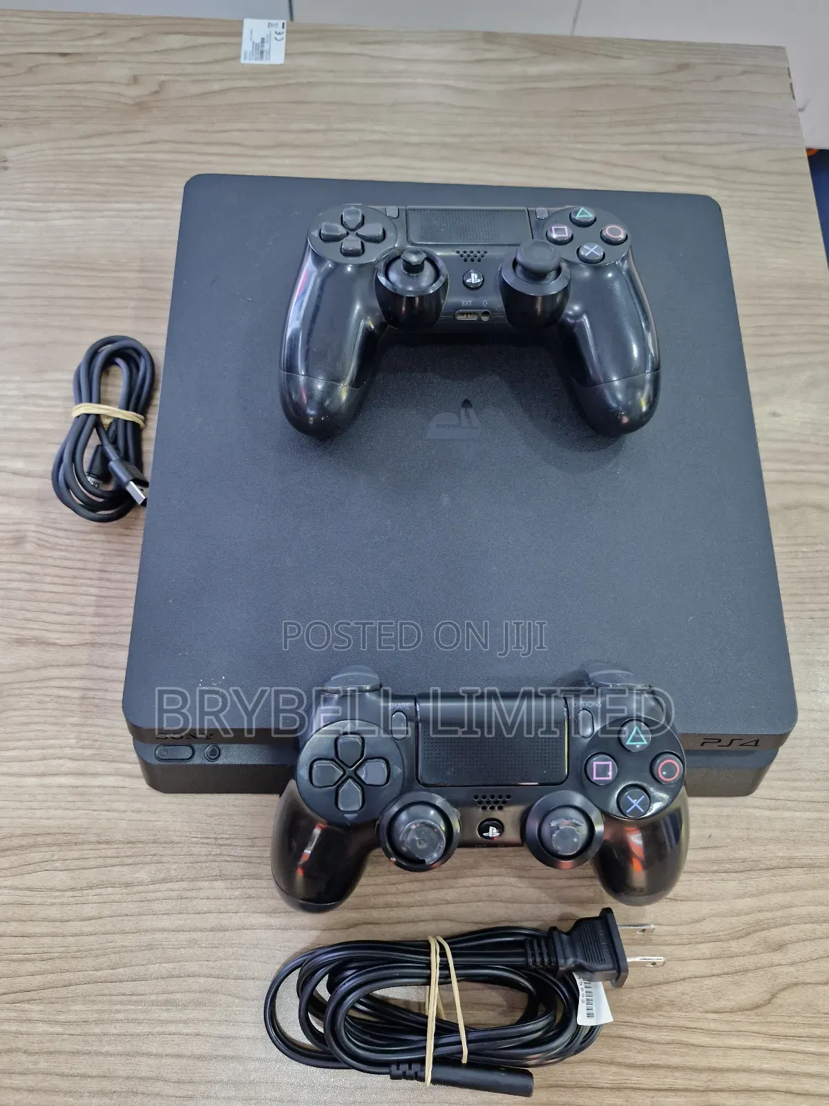 Ps4 Slim With 2 Game Controllers (Pads]
